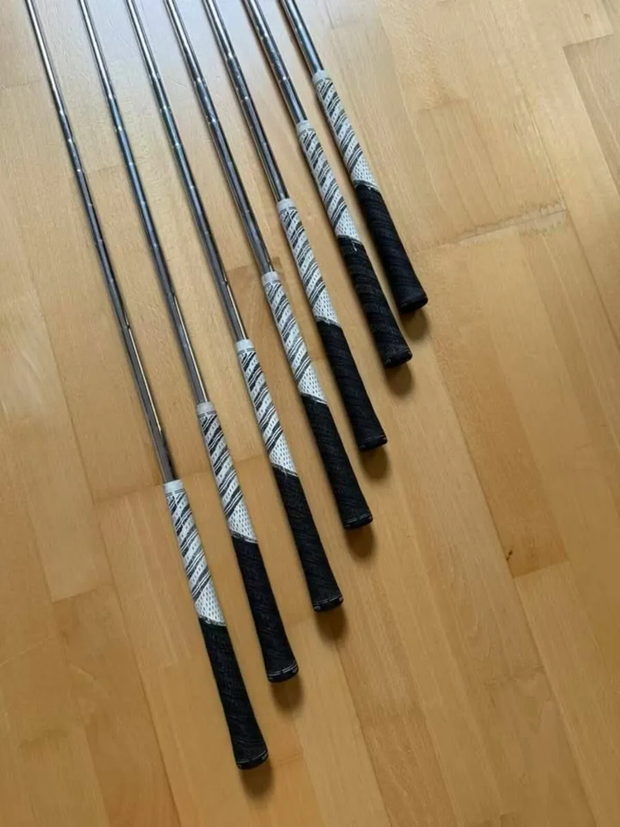 TaylorMade P-790 Tungsten 4-PW Golf Pride KBS Tour - Image 2