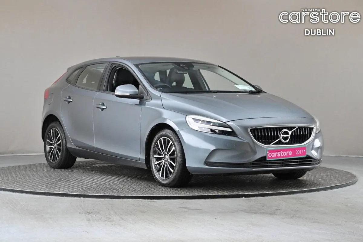 Volvo V40 D2 (120hp) Momentum Edition - Image 1