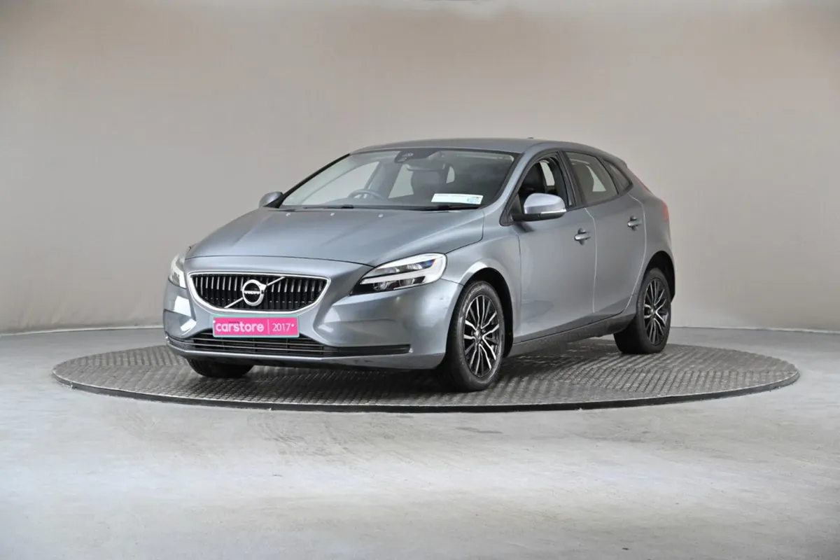 Volvo V40 D2 (120hp) Momentum Edition - Image 3