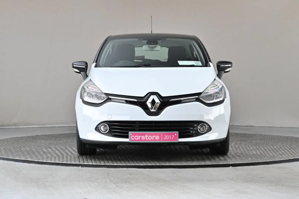 Renault Clio 1.2 16V 75 Dynamique NAV  low Mileag - Image 2