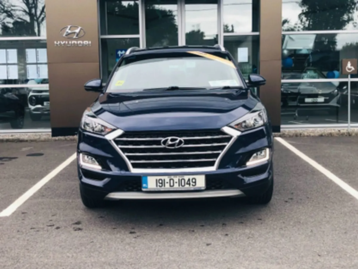 Hyundai Tucson Executive 1.6 Diesel - Image 2