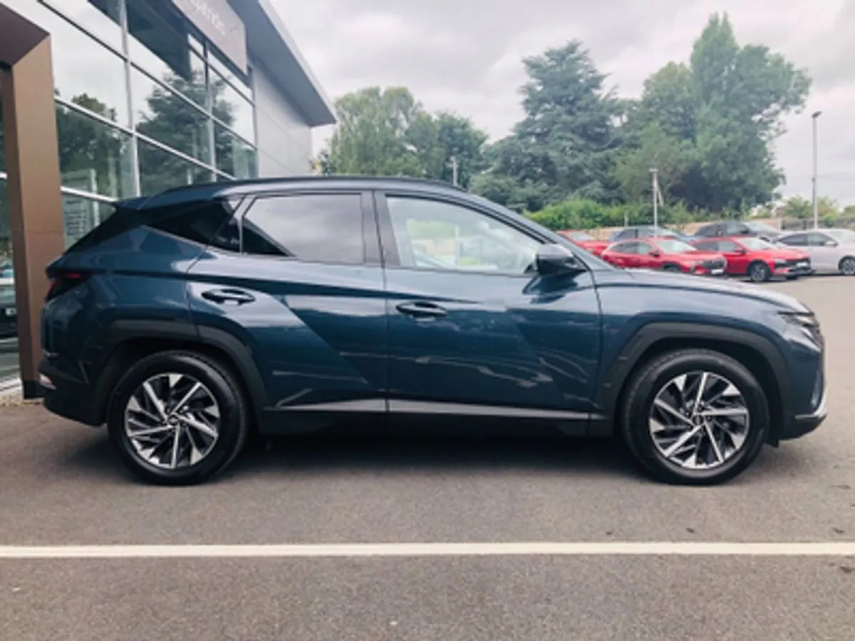 Hyundai Tucson Executive 1.6 Diesel - Image 3