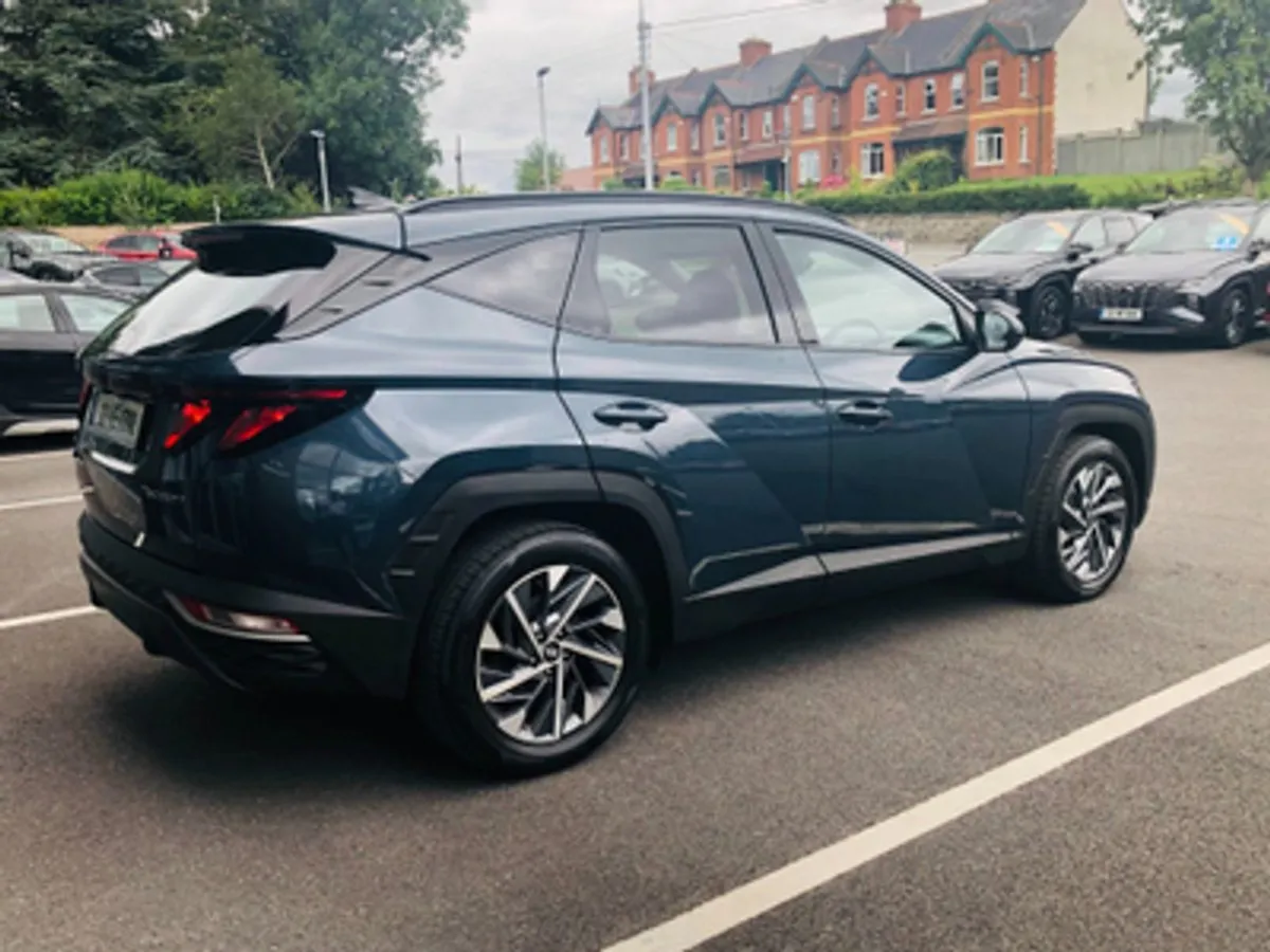 Hyundai Tucson Executive 1.6 Diesel - Image 4