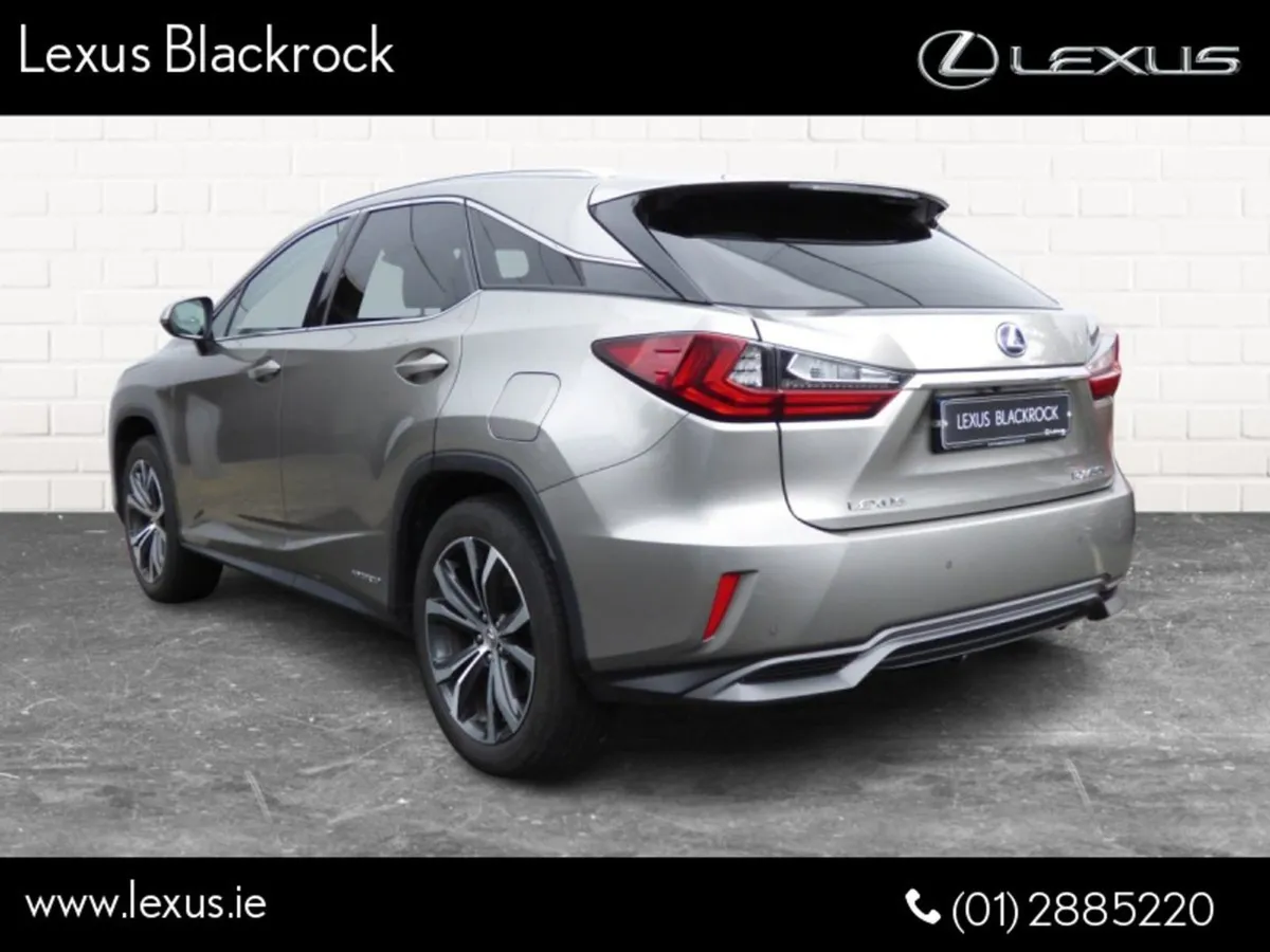 Lexus RX Hybrid Luxury AWD - Image 4