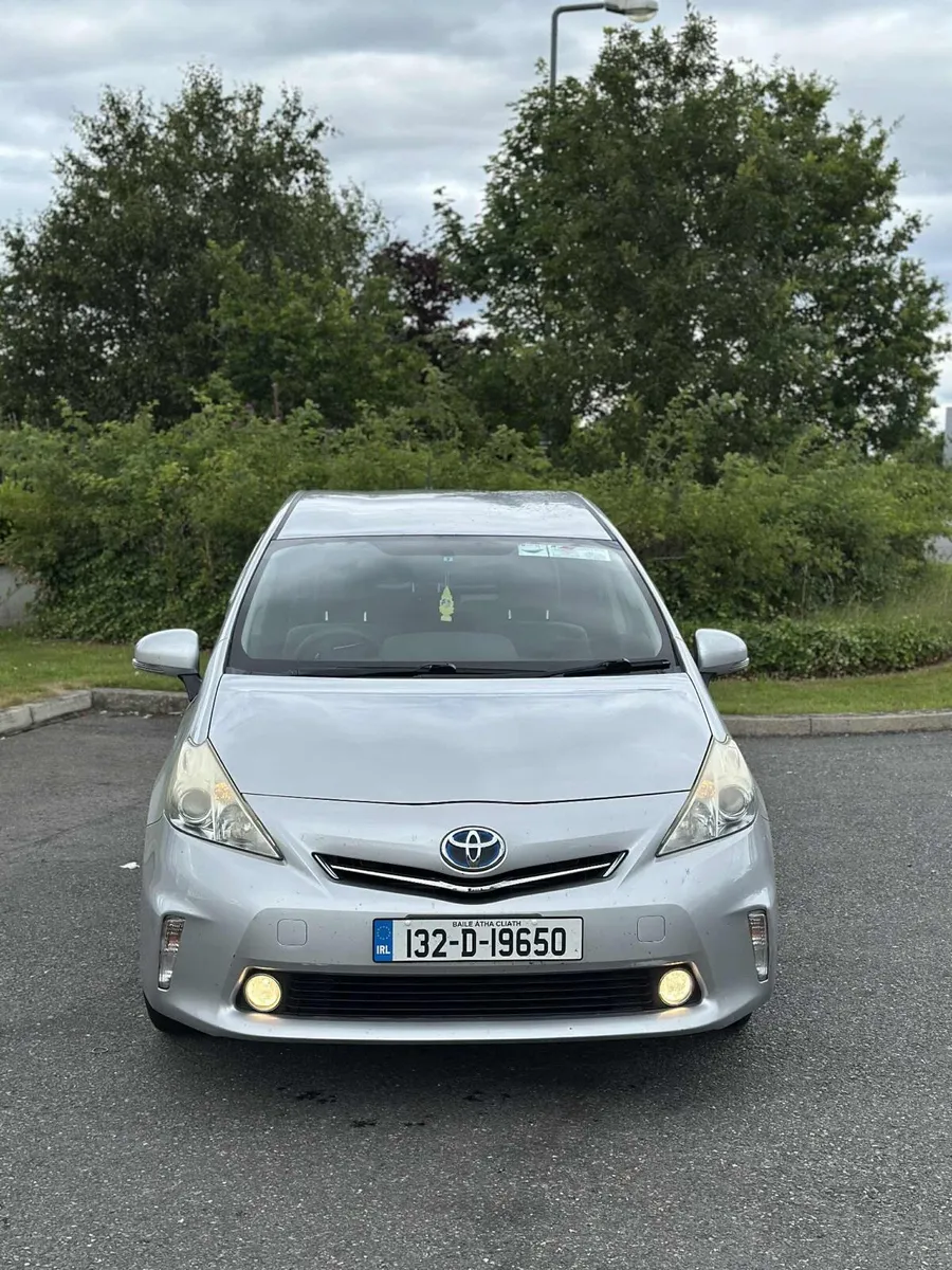 Toyota prius - Image 4