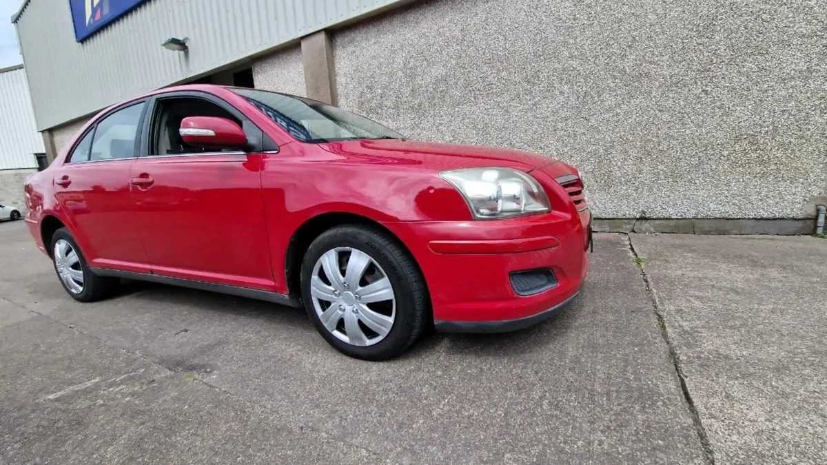 Toyota Avensis - Image 1
