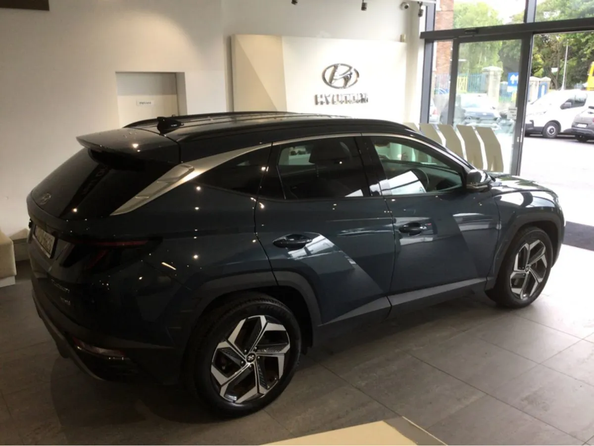 Hyundai Tucson Executive Plus Hybrid Very Low KMS - Image 2