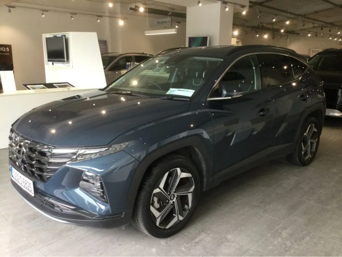 Hyundai Tucson Executive Plus Hybrid Very Low KMS - Image 4