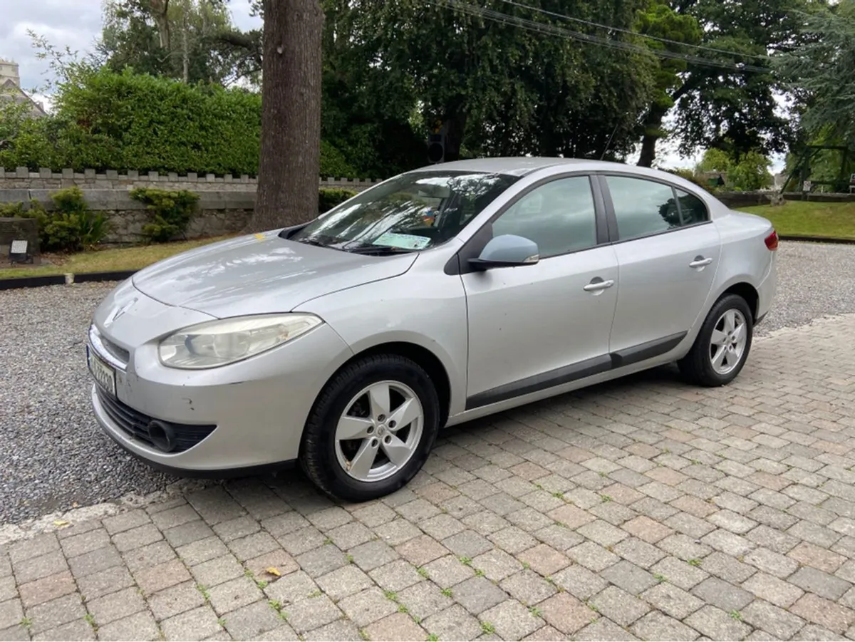 Renault Fluence 1.5 DCI 90 Dynamique 4DR  trade S - Image 1