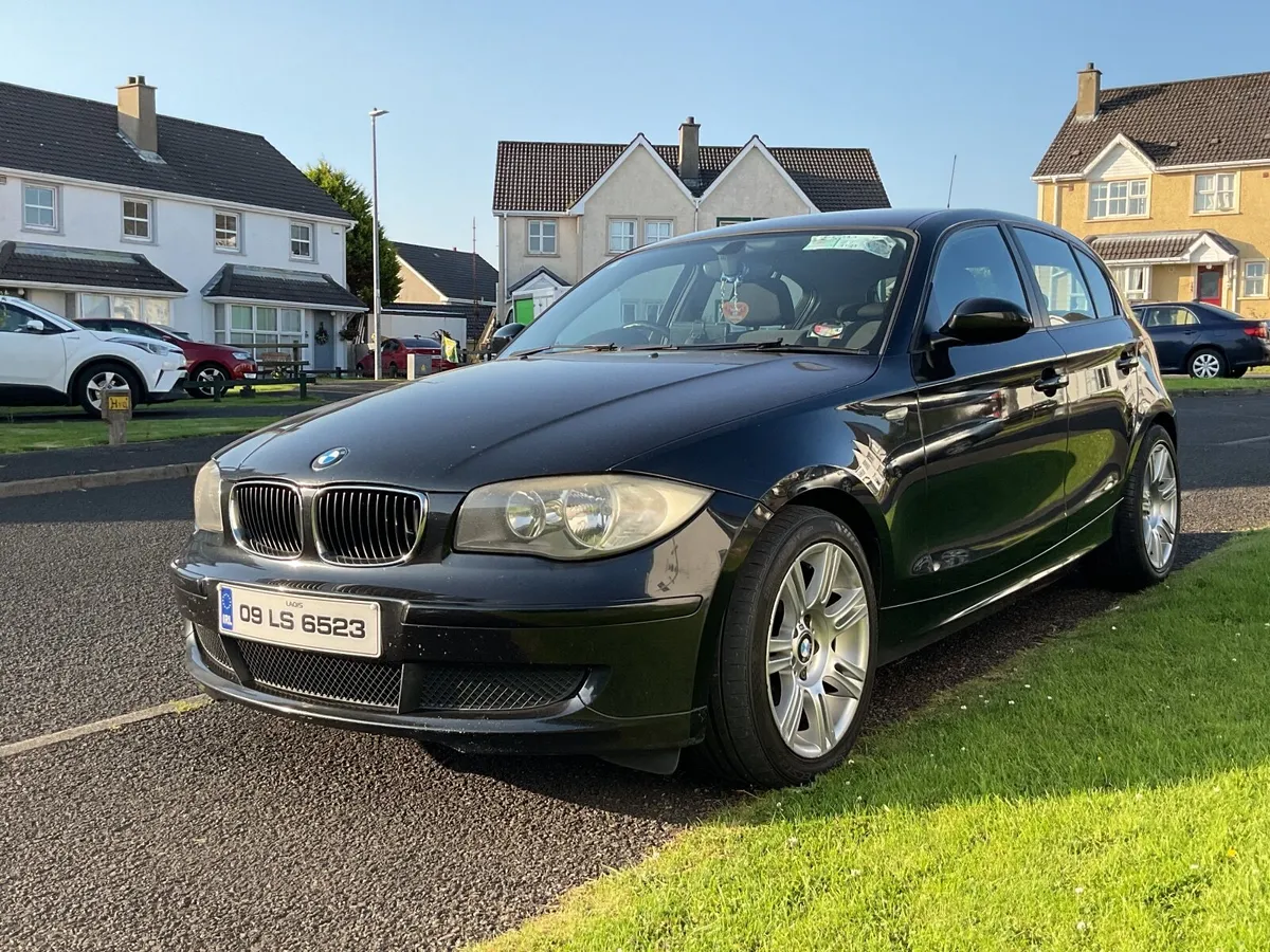 BMW 1-Series 2009 - Image 2
