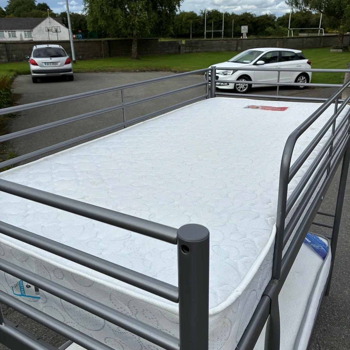 Bunk beds with 2 mattresses - Image 3