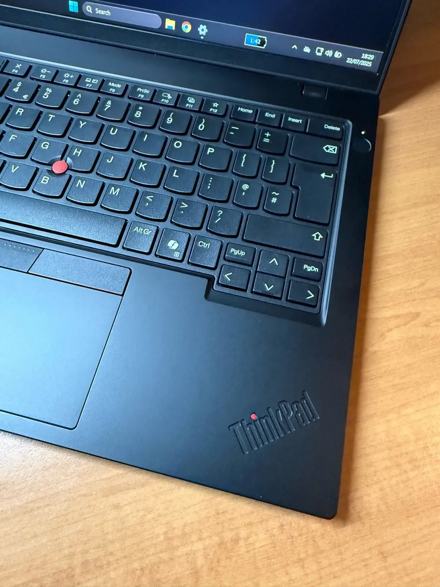 Lenovo Ryzen 5 pro 32-256 w11 pro - Image 2