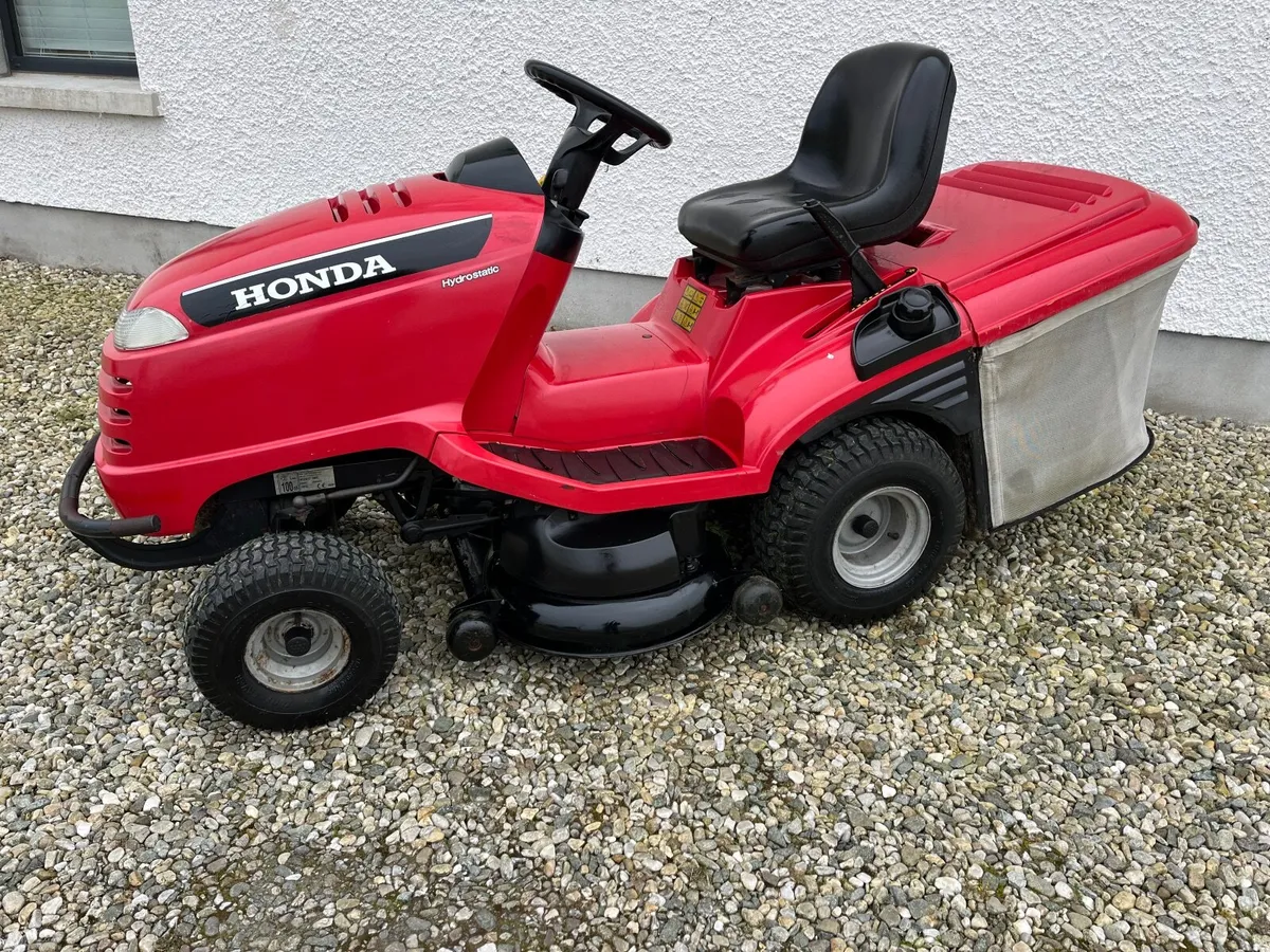 Honda 2417 40inch cut  ride on lawnmower - Image 3