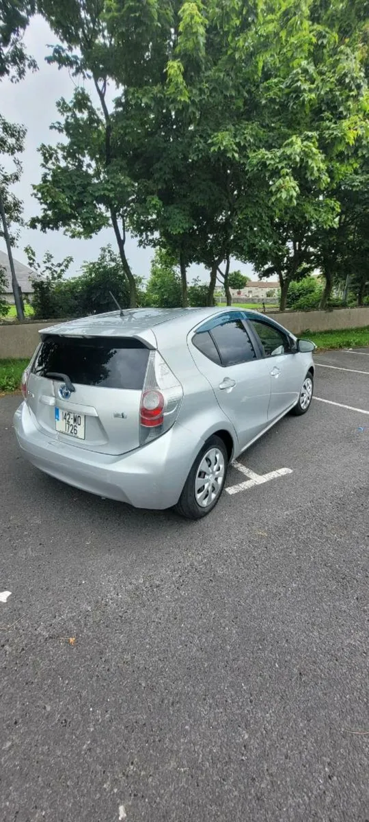 142 Toyota Aqua Automatic - Image 4
