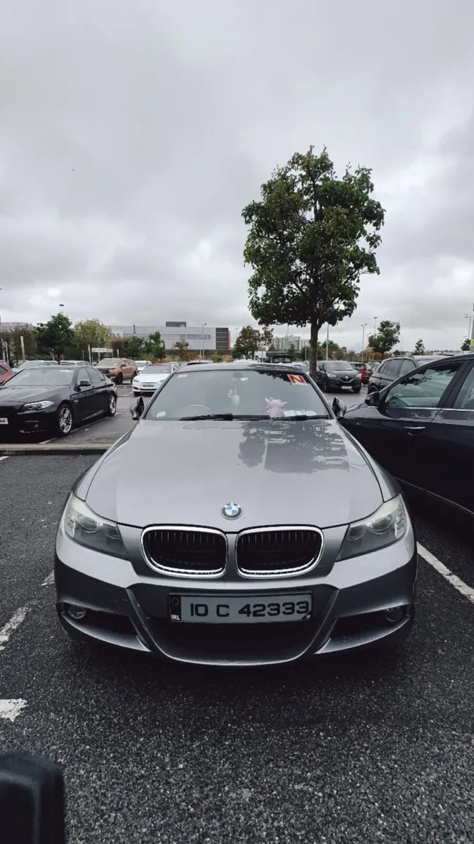 BMW E90 M Sport 318D Auto - Image 1