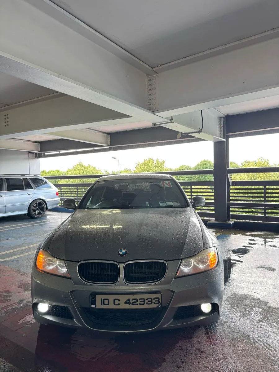 BMW E90 M Sport 318D Auto - Image 2