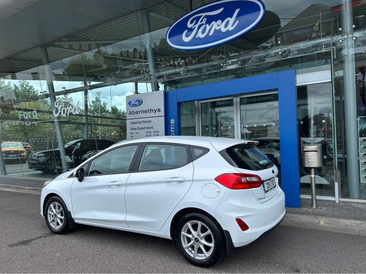 Ford Fiesta Titanium 5 DR 1.0 100PS M6 4DR - Image 4