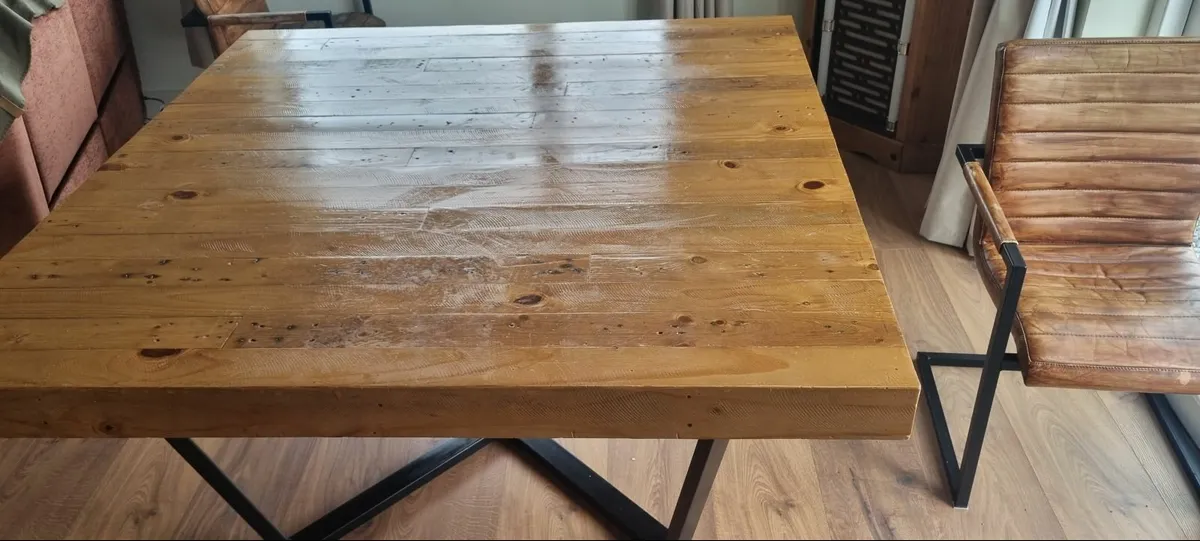 Dining table - Image 2