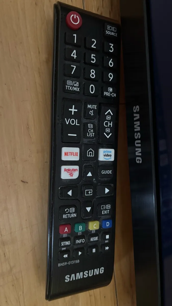 32” Samsung HDR Smart TV - Image 3