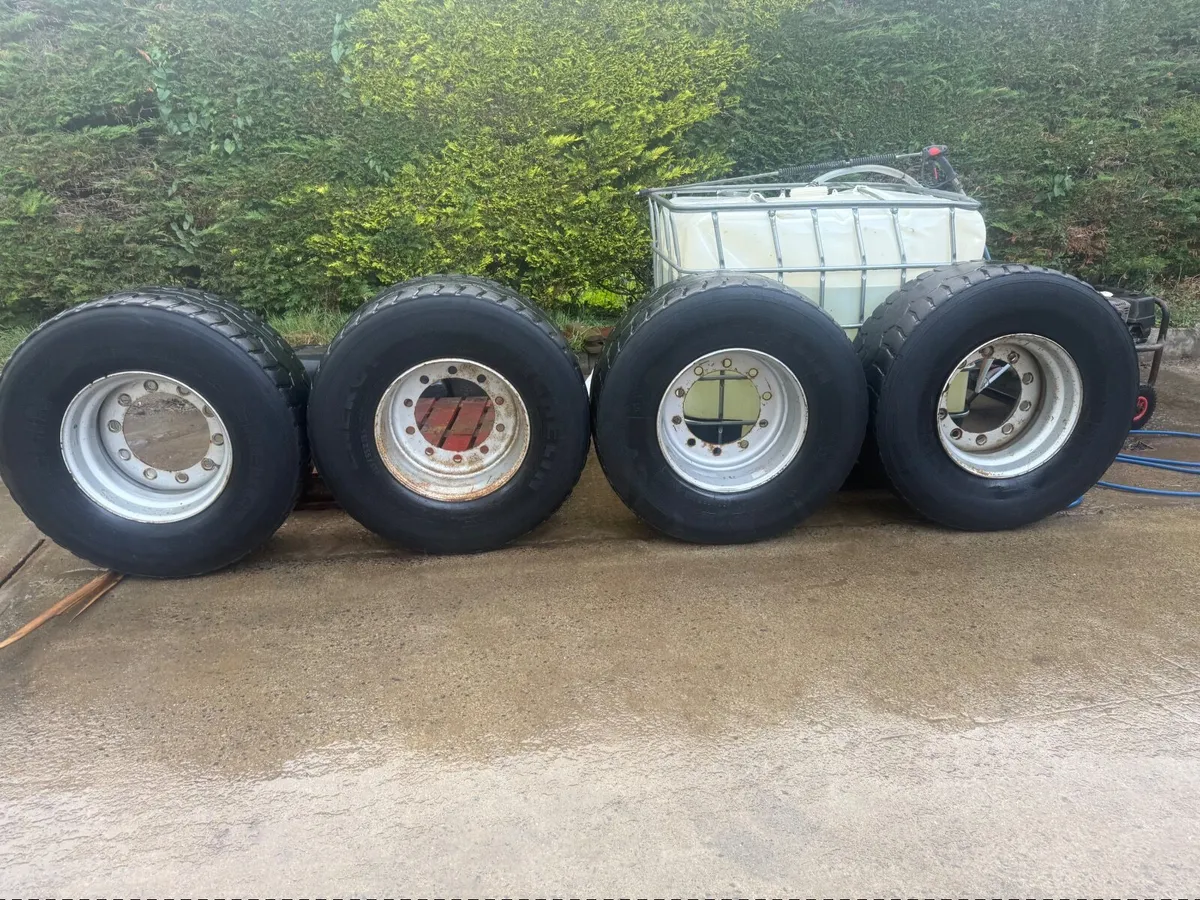4 smyth wheels - Image 1