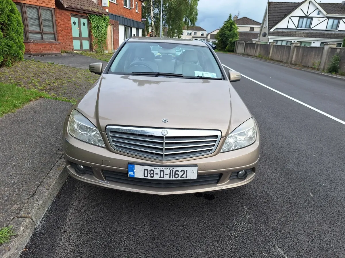Mercedes-Benz C-Class 2009 - Image 1