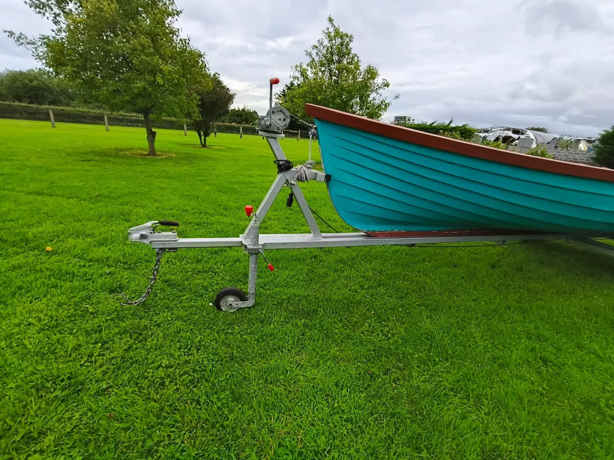 19ft Lake boat - Image 3