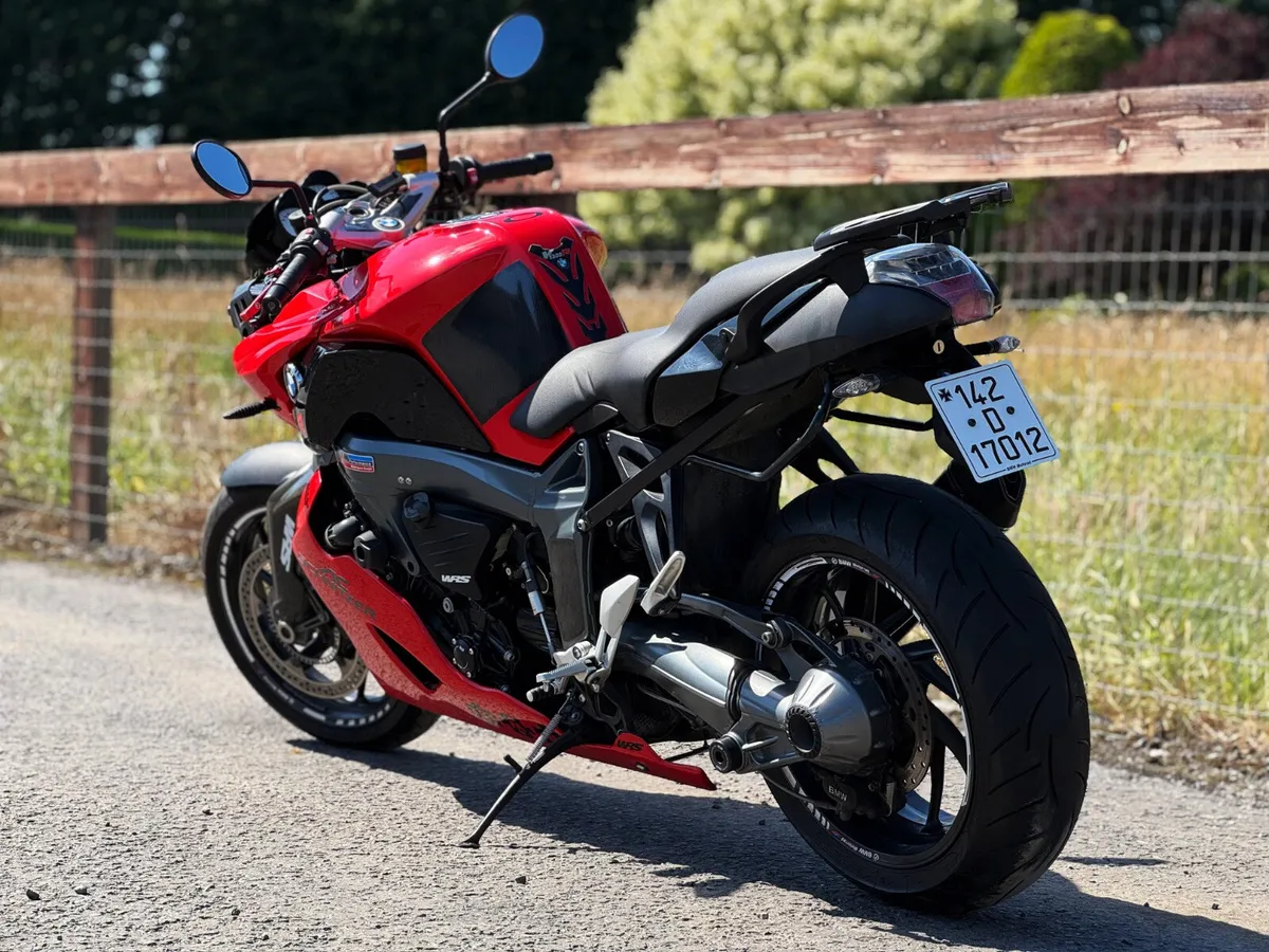 🌟2014 BMW 1300R🌟 - Image 2