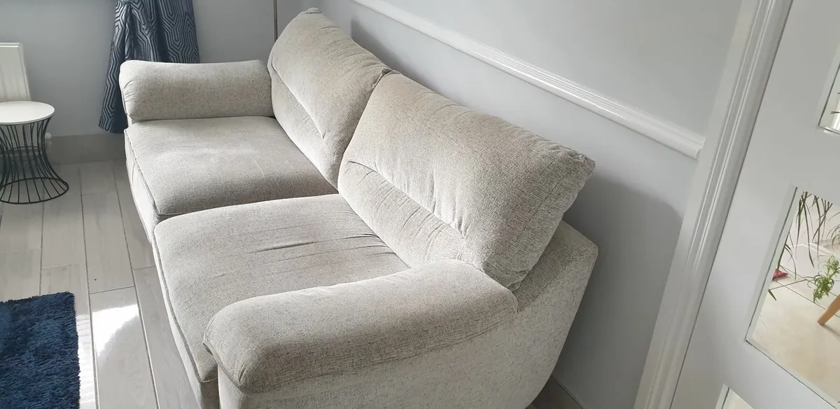 Couch - Image 3
