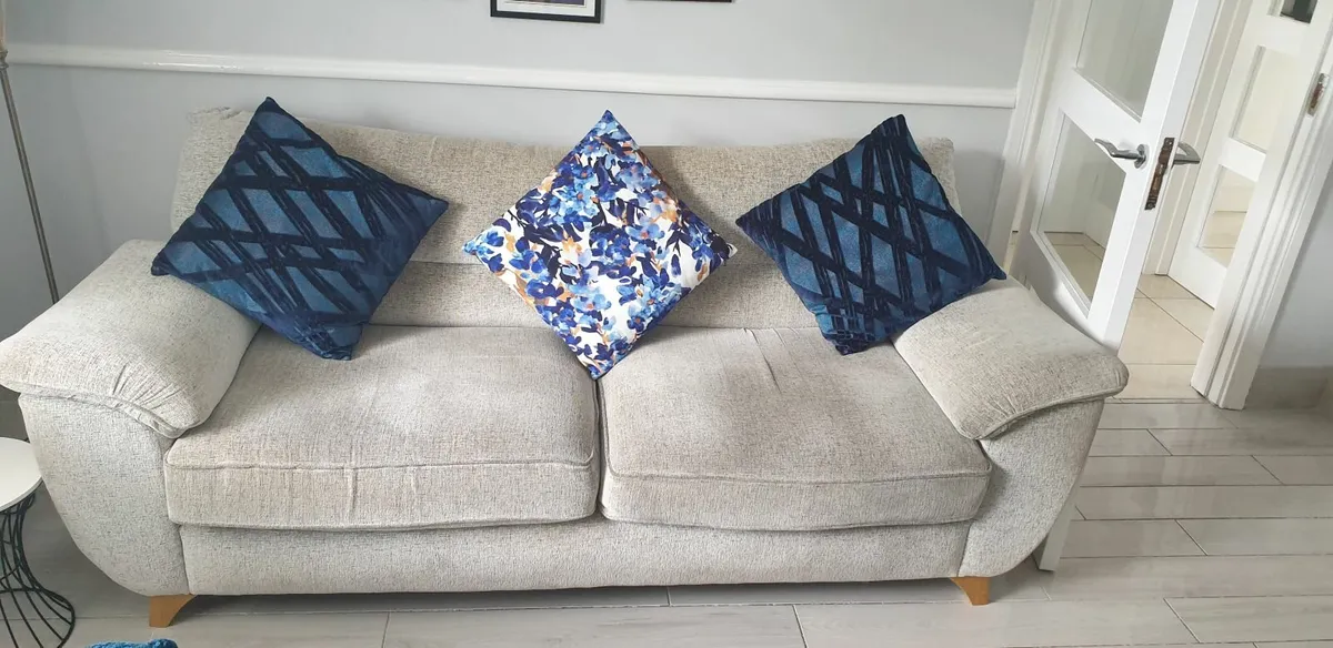 Couch - Image 1