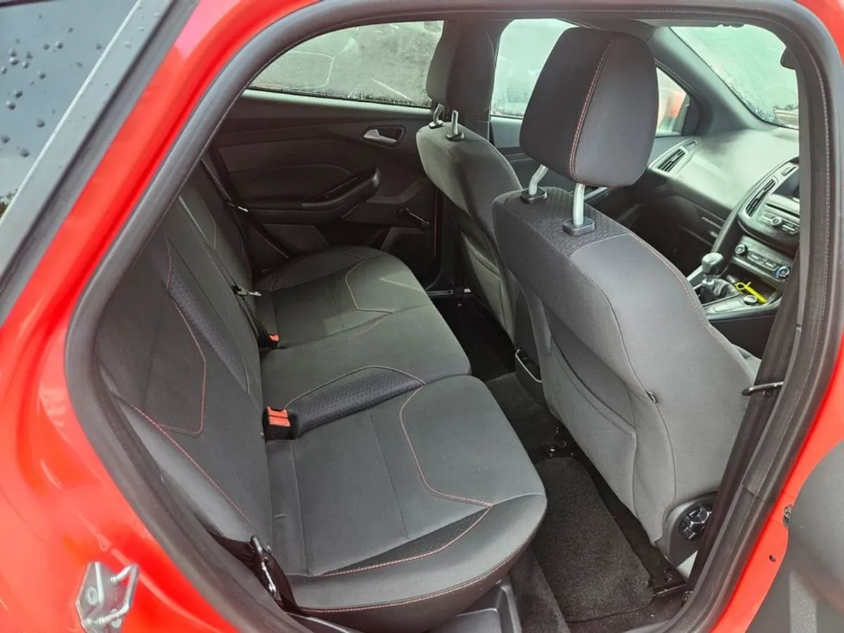 Ford Focus St-line 1.5td 120PS 6spd 4DR - Image 3