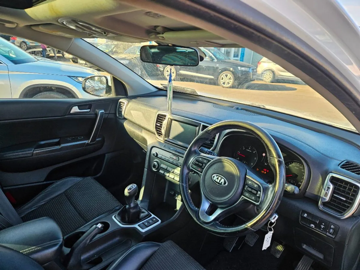 Kia Sportage EXS 5DR - Image 4
