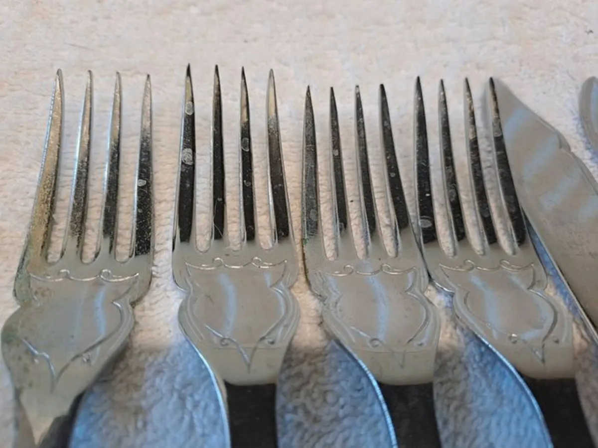 Vintage fish knives and forks - Image 2