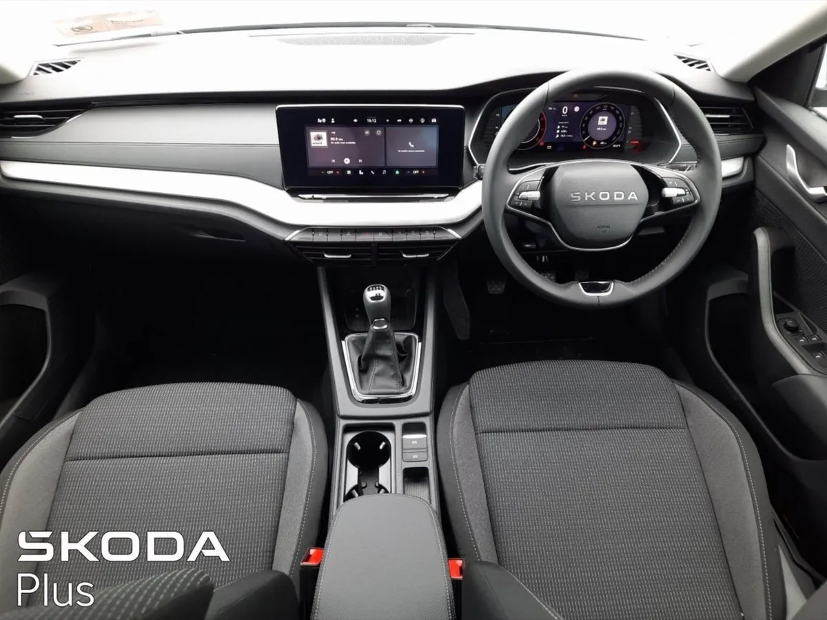 Skoda Octavia Selection 2.0tdi 115hp - Image 3
