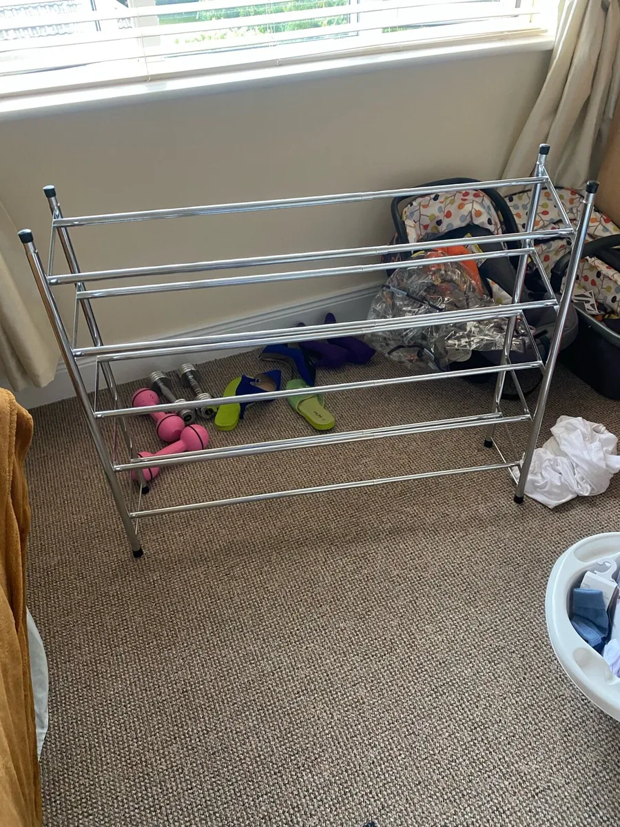 Shoe rack