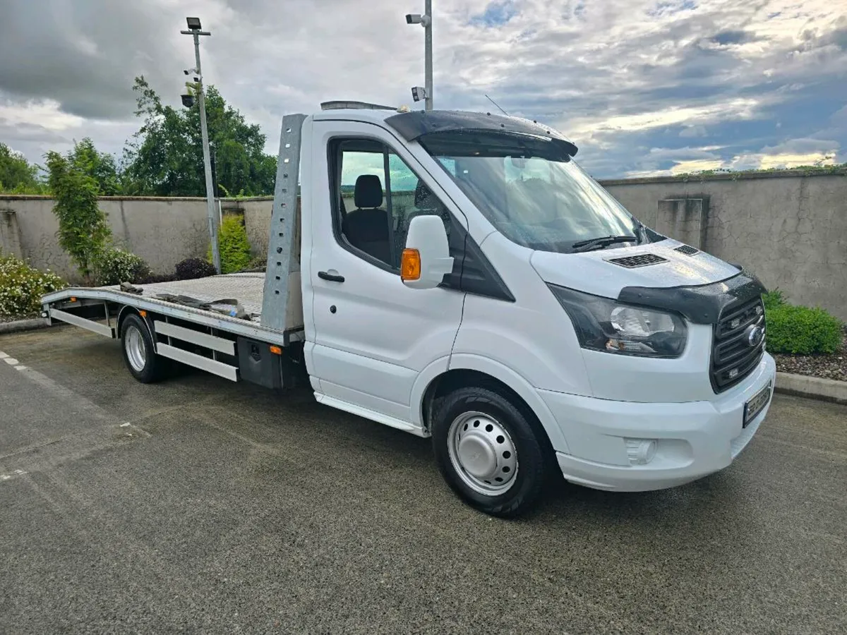 Recovery Truck - Image 1