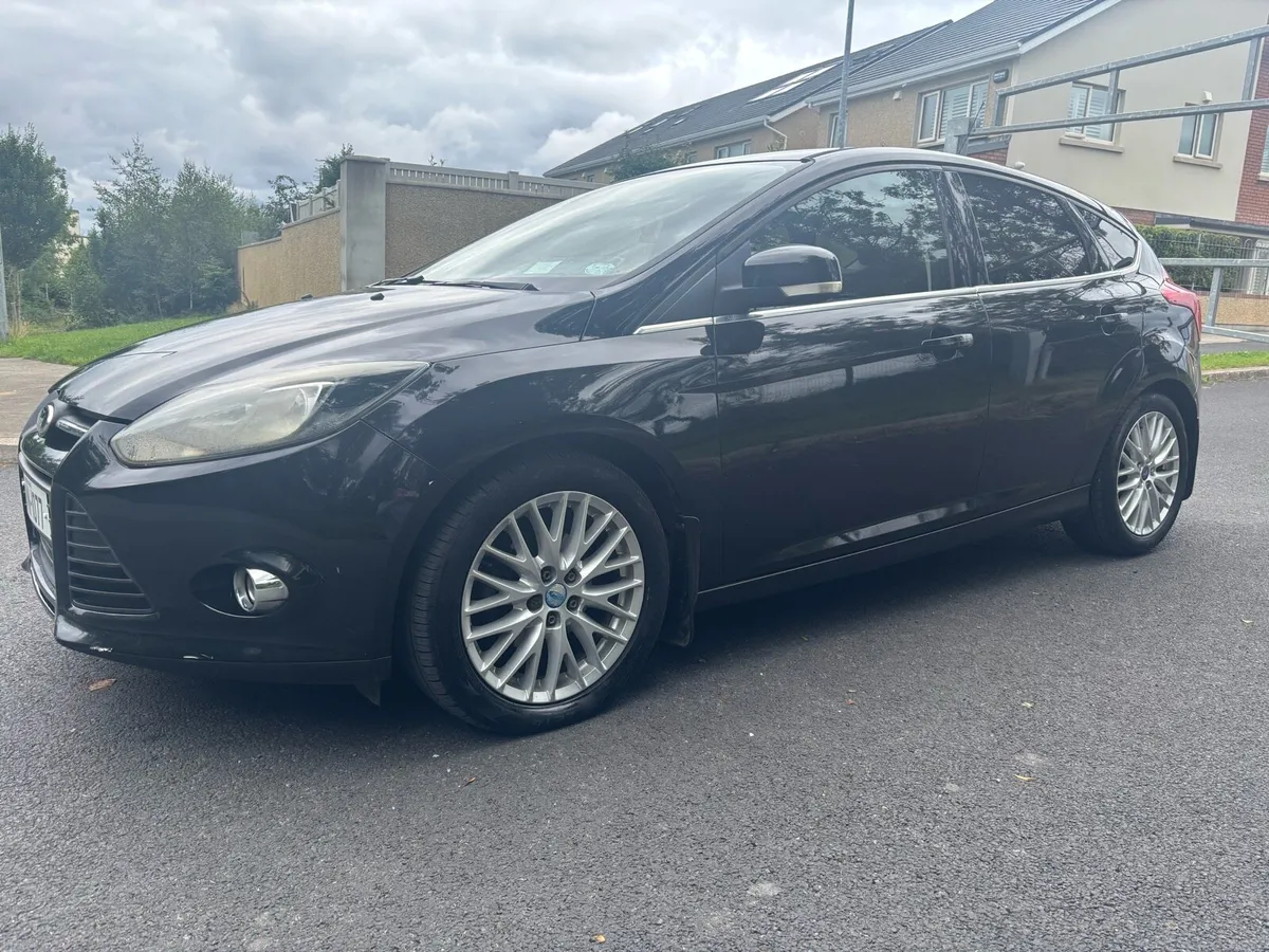 12 FORD FOCUS NCT 05/26 - Image 3