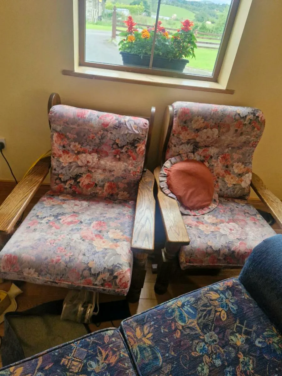 Couches - Image 3