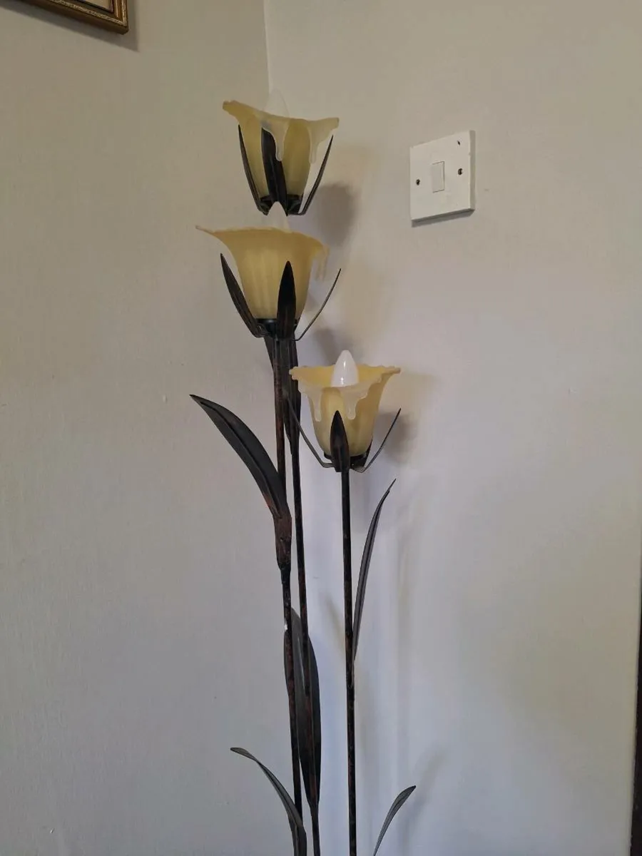 Floor lamp - Image 1