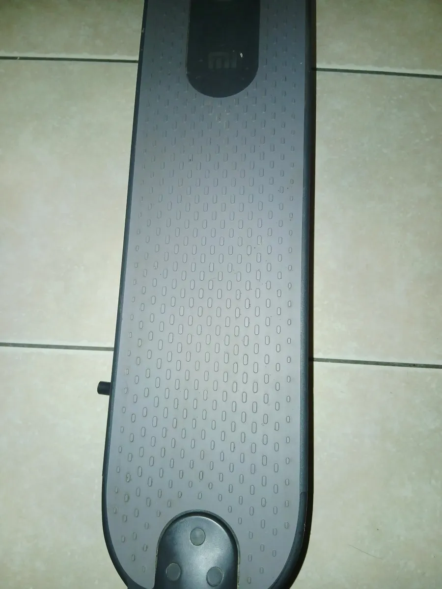 Electric scooter - Image 2