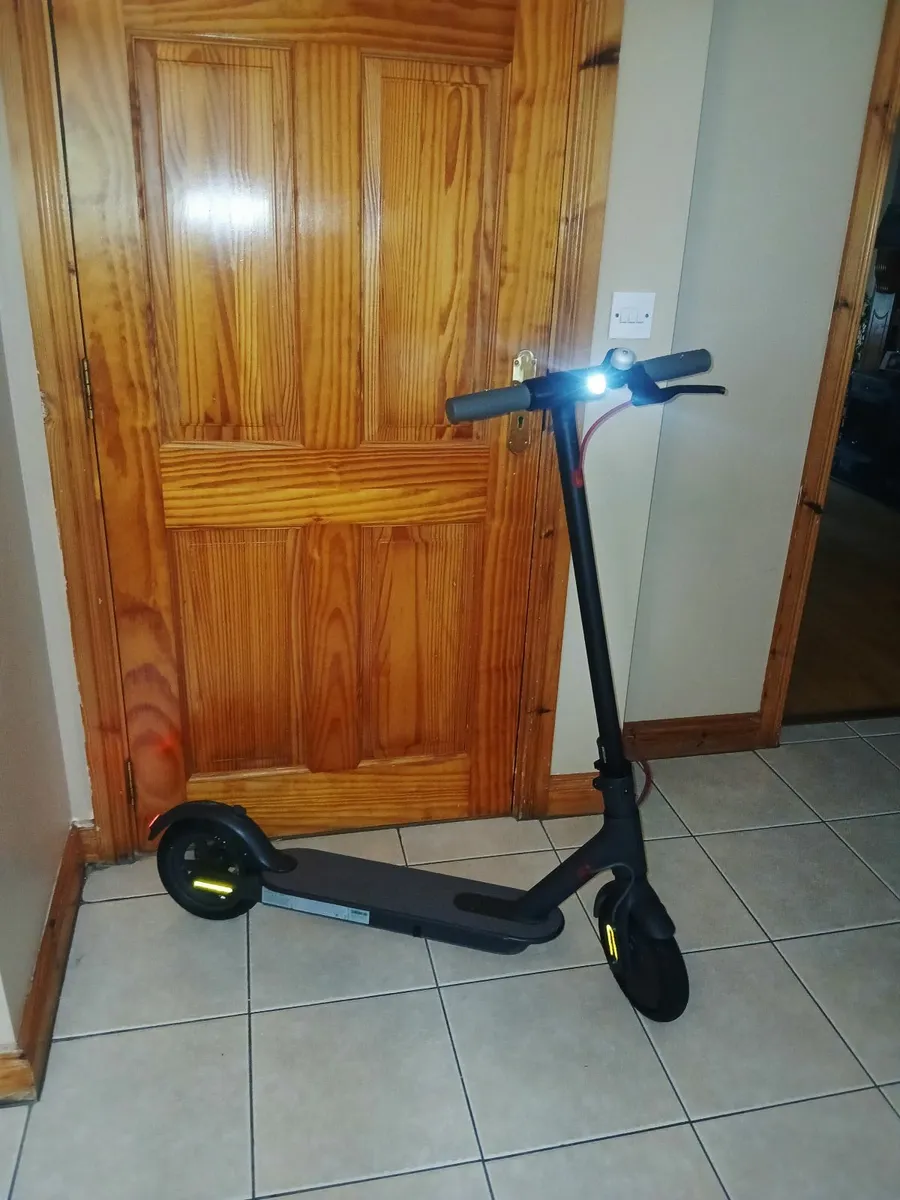 Electric scooter - Image 3