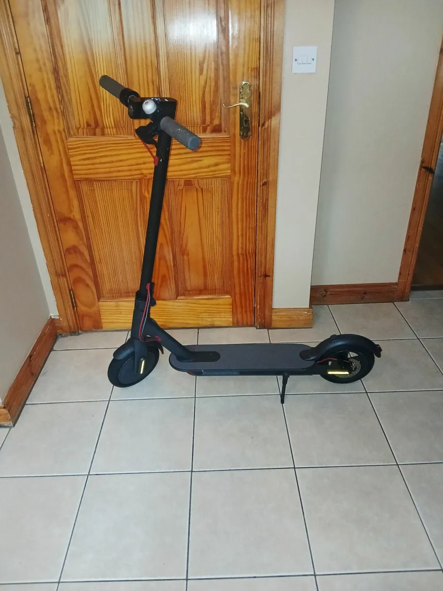 Electric scooter - Image 4