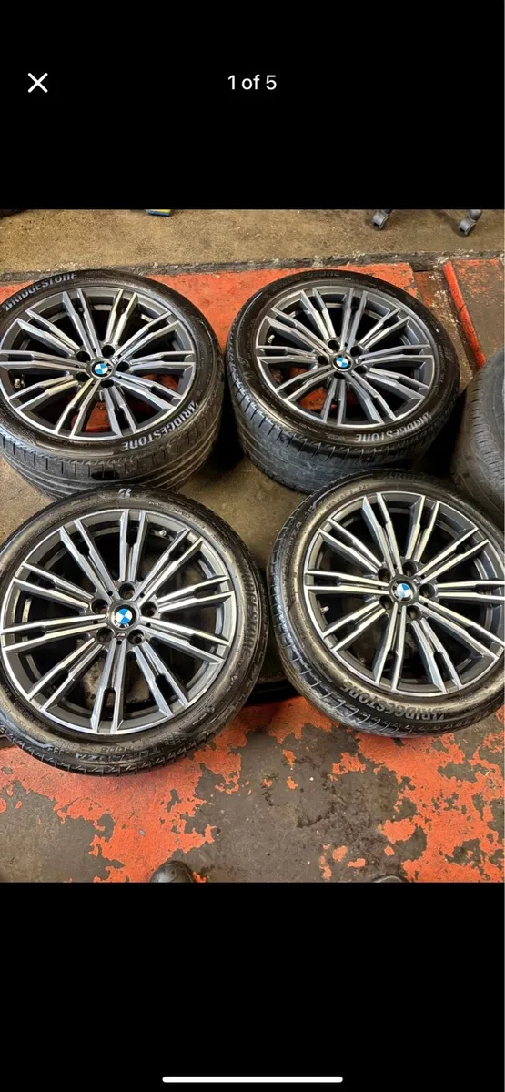 BMW alloys 18” - Image 1