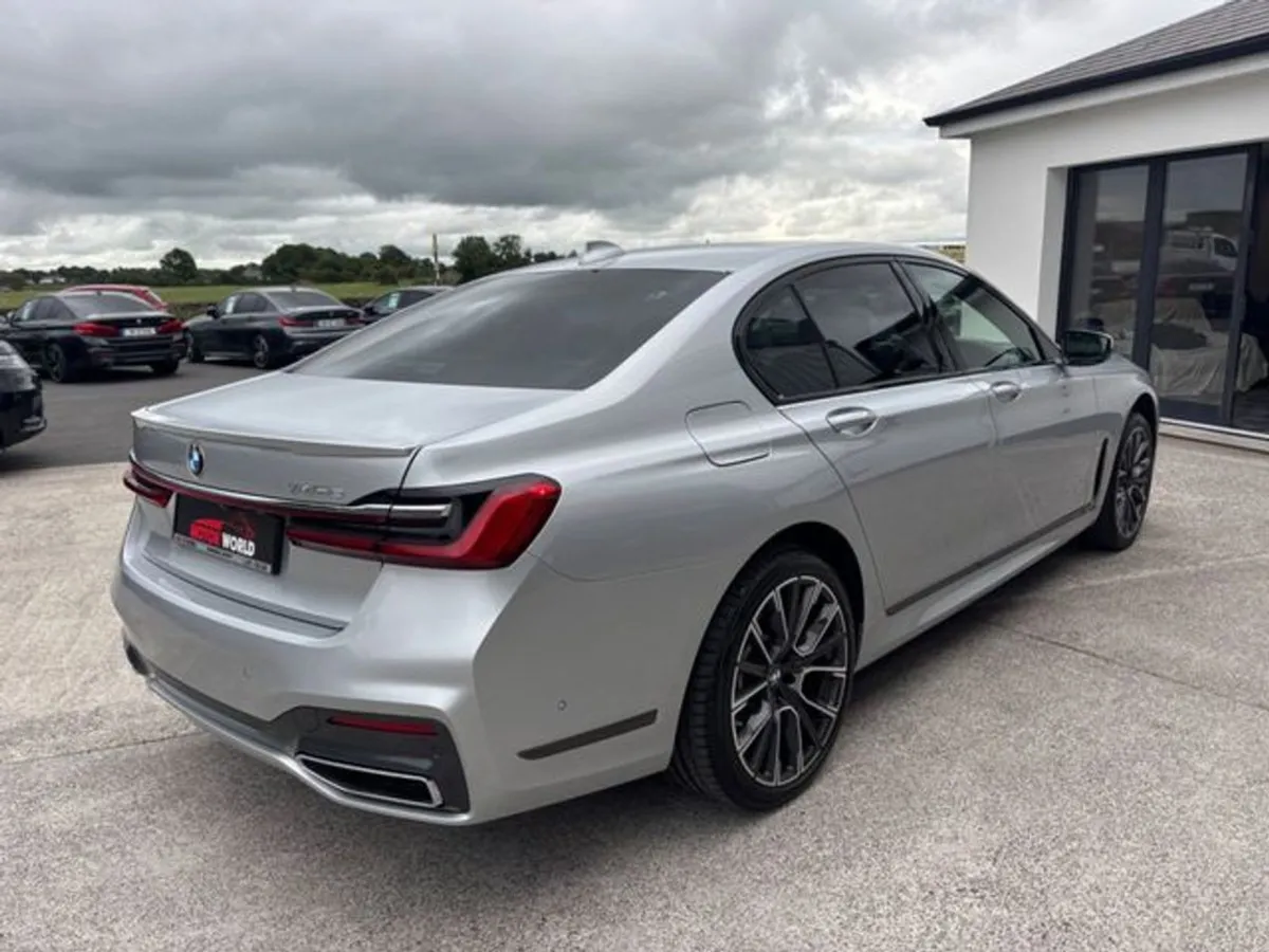 BMW 7 Series 745e 3.0 G11 M Sport 4DR PRO - Image 4