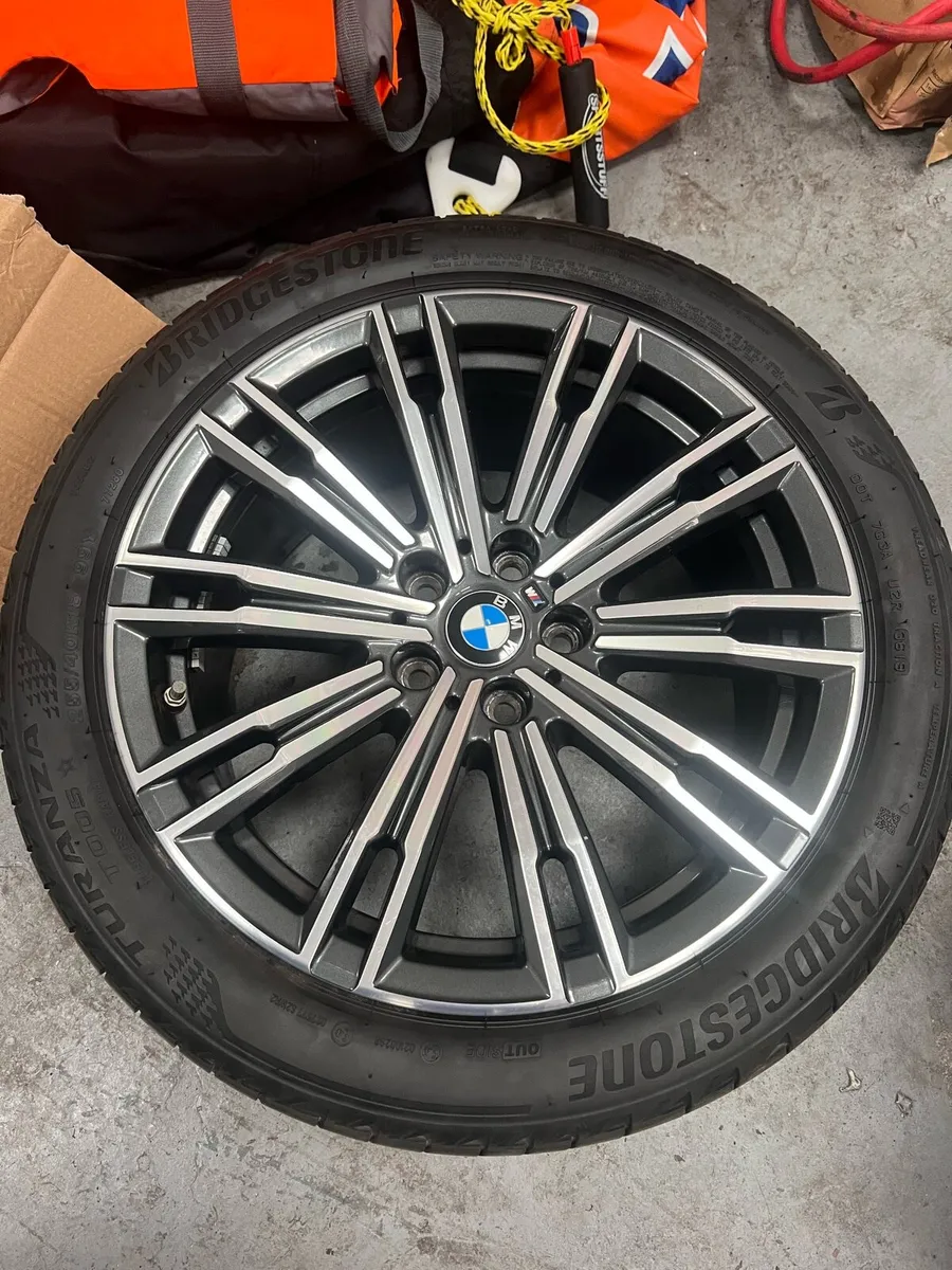 BMW alloys 18” - Image 2