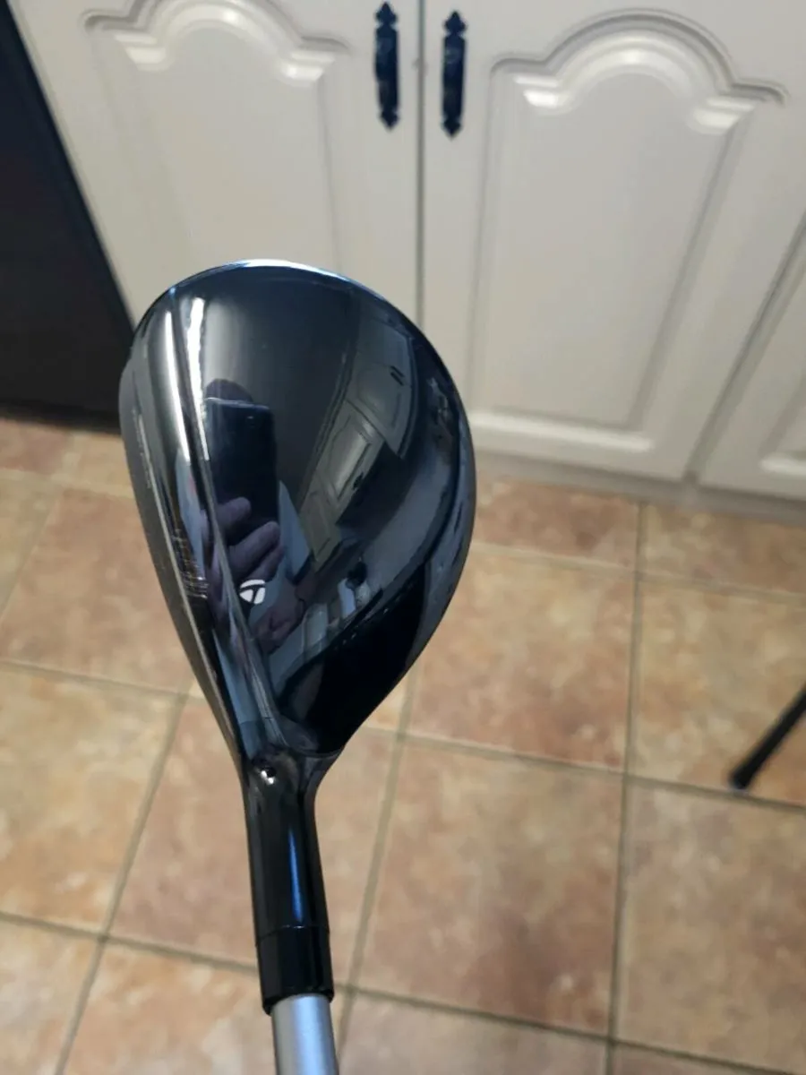 TaylorMade hybrid - Image 1