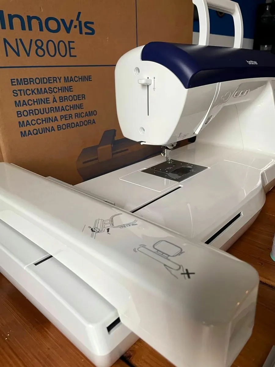Brother Innovis NV800E Embroidery Machine Full Set - Image 3