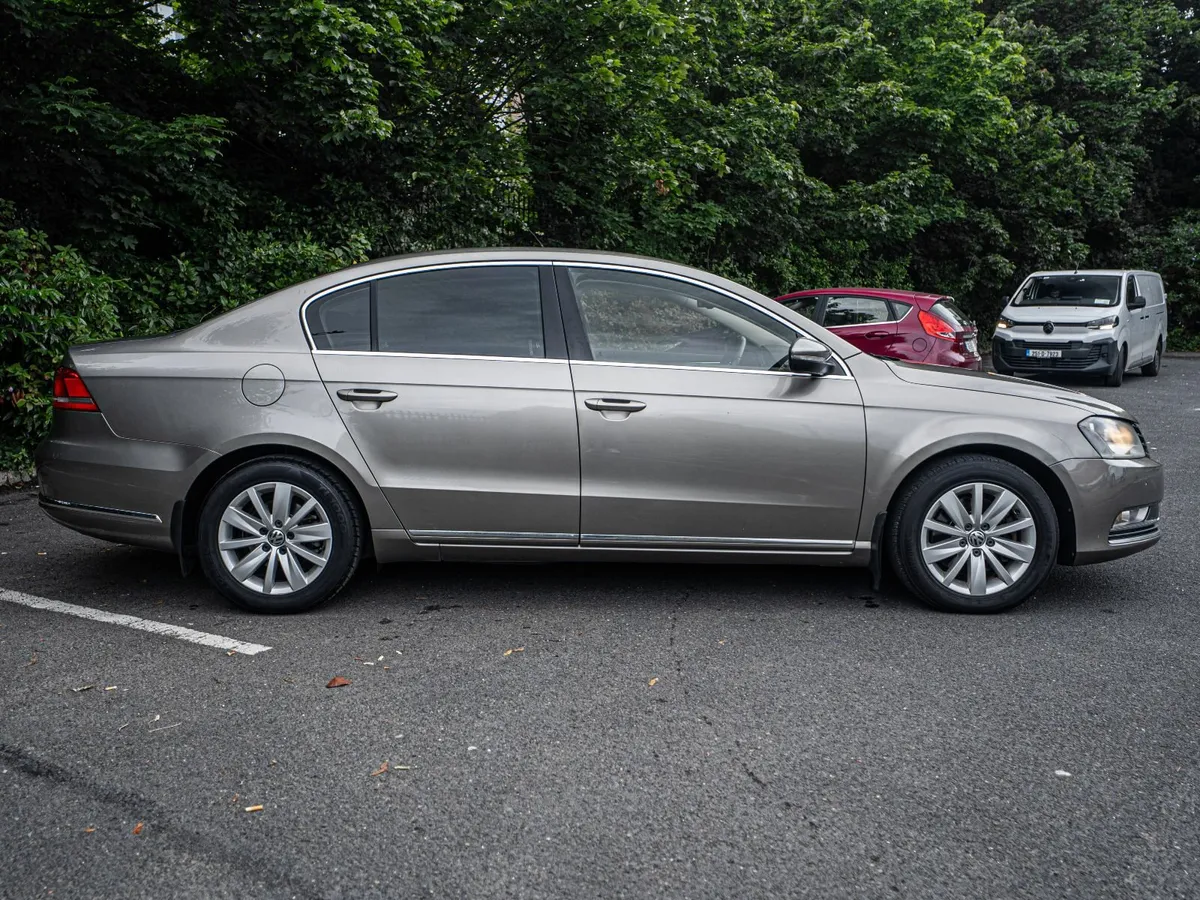 Volkswagen Passat 2014 - Image 3