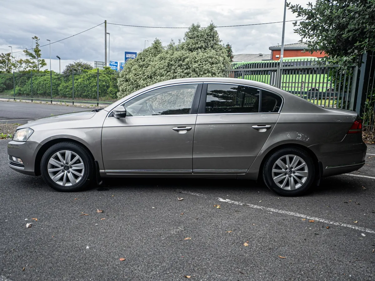 Volkswagen Passat 2014 - Image 4