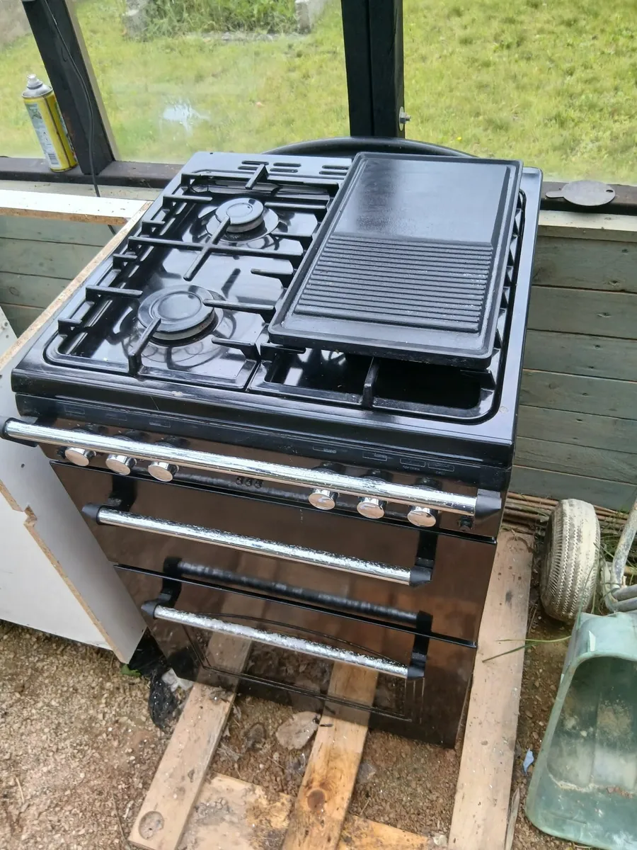 Gas cooker - Image 1
