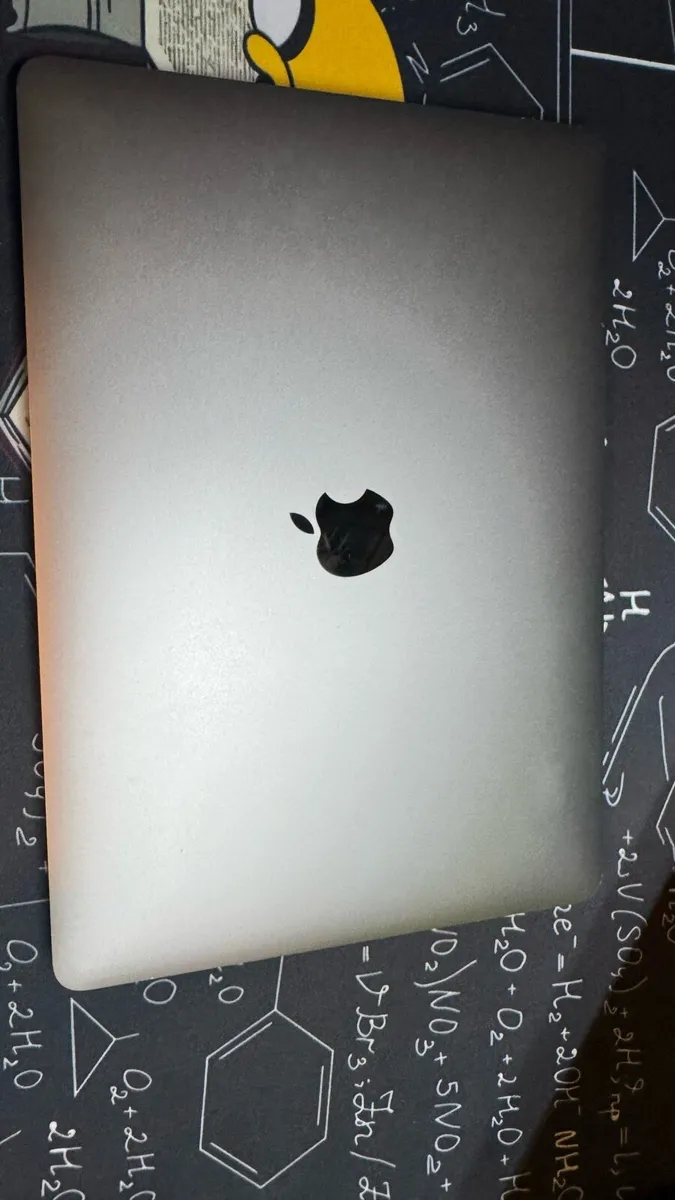 MacBook - Image 4